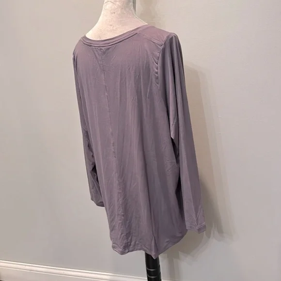 Athleta Stratus ll top purple long sleeve tshirt NWT - Picture 4 of 9